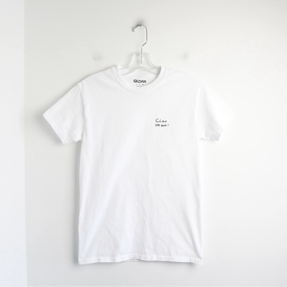 Gildan white Italian print t-shirt embroidered Ciao Bye Quoi travel cotton Small